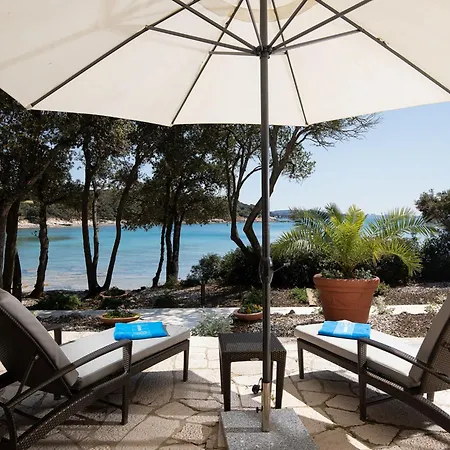 Villa Lovorka By Interhome *