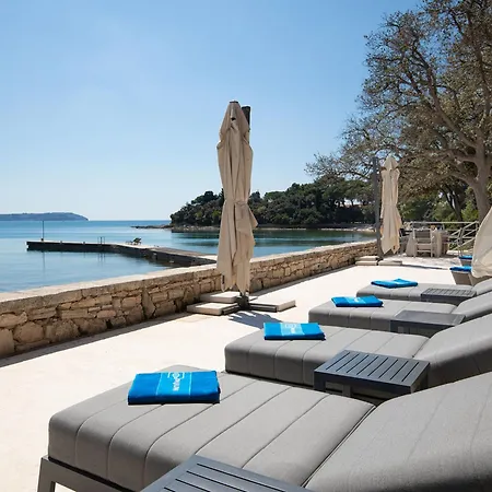 Villa Lovorka By Interhome Pula