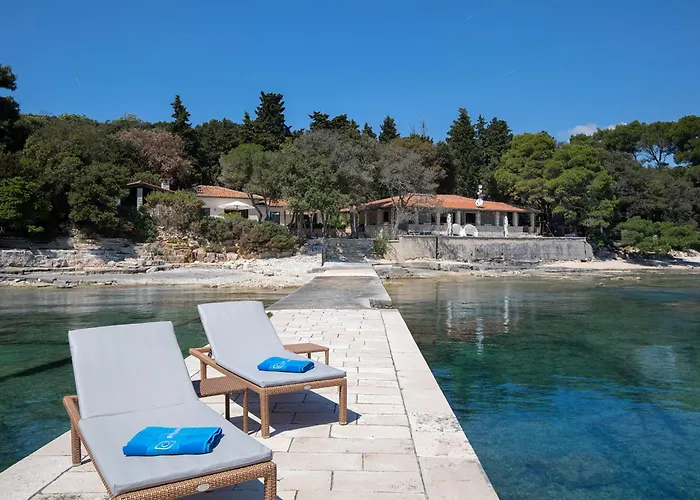 Lovorka By Interhome Villa Pula