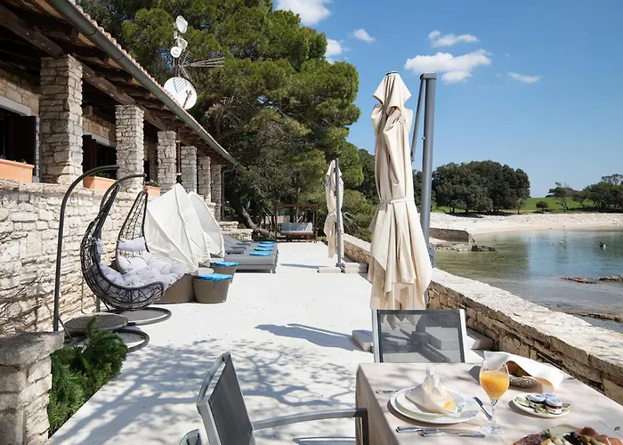 Lovorka By Interhome * Pula