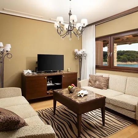 Lovorka By Interhome 普拉