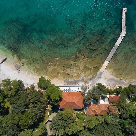 Lovorka By Interhome